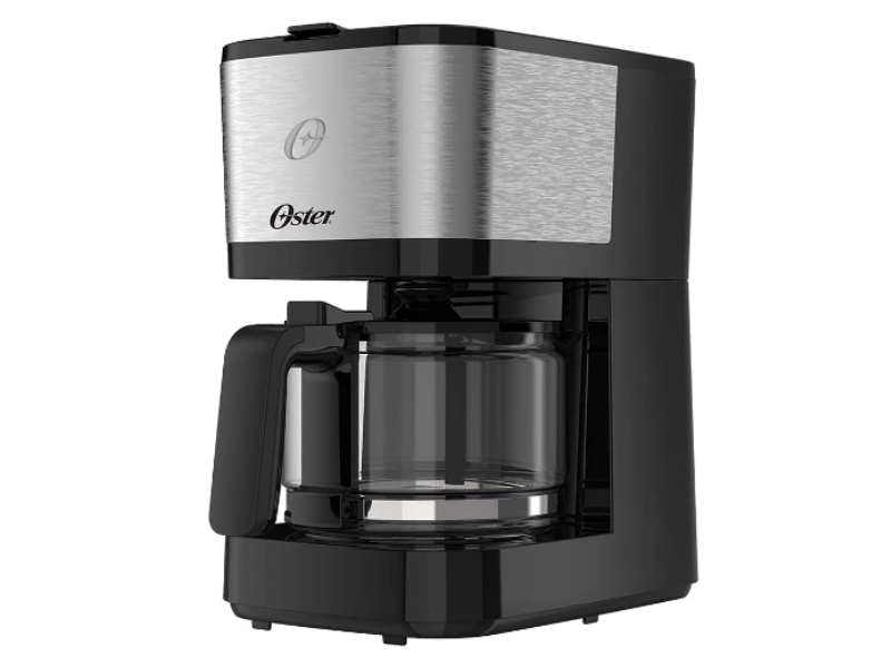 Cafeteira Oster Inox Compacta. Imagem: www.amazon.com.br.