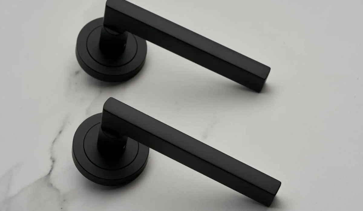 Art deco door handles - straight matter black