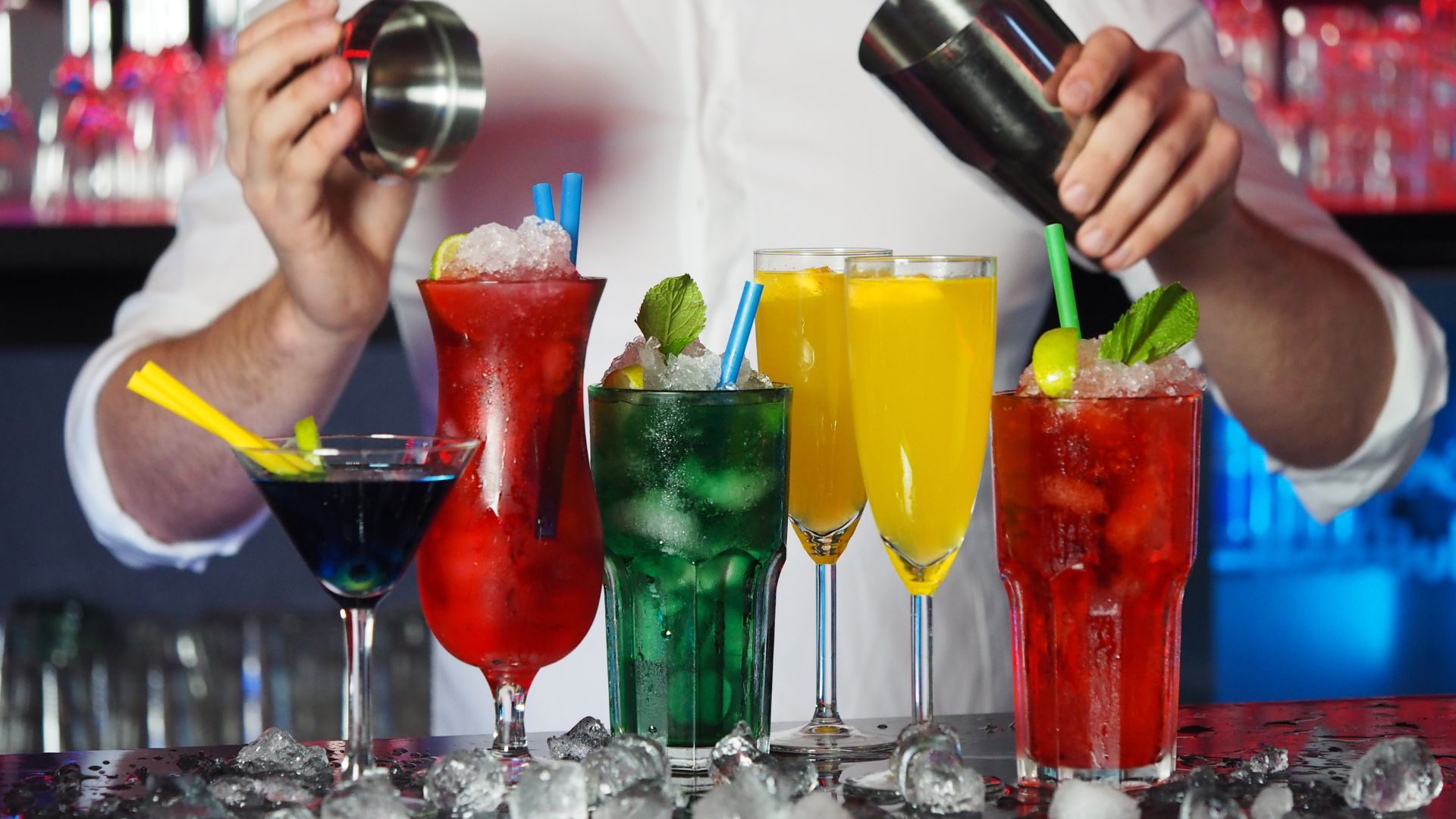 Why Mobile Bar Hire Is Perfect For Winter Events? -