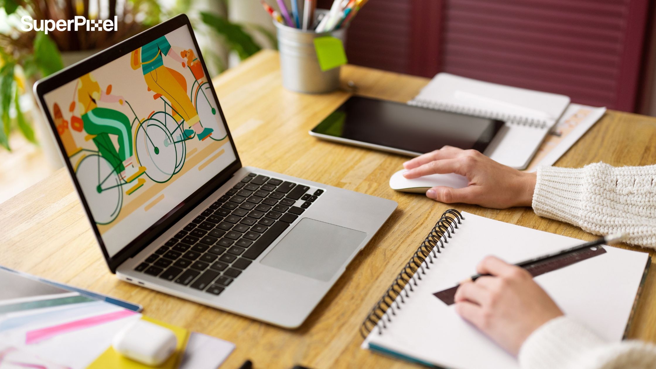 Illustration of a person producing an explainer video for a startup business (dok.freepik)