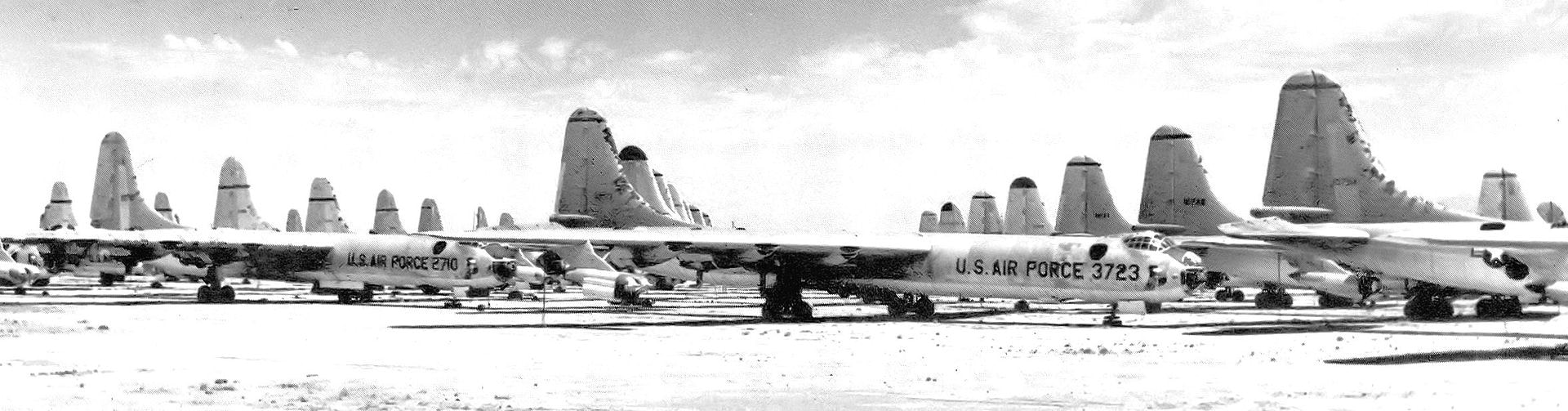 four jet engines bomb bay