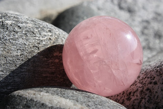 rose quartz - healing crystals