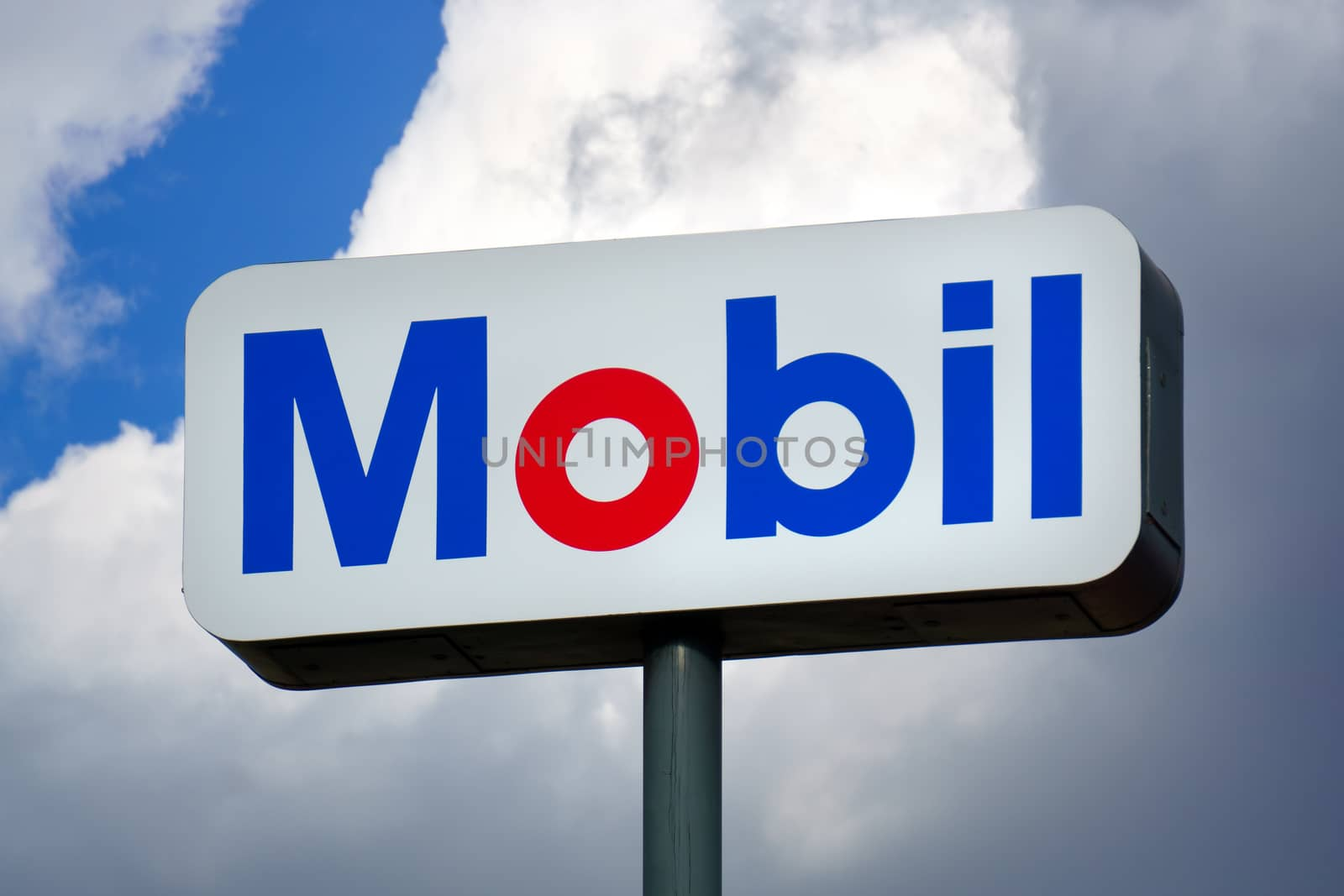                                              Mobil gas station, Image by [wolterk] from: unlimphotos