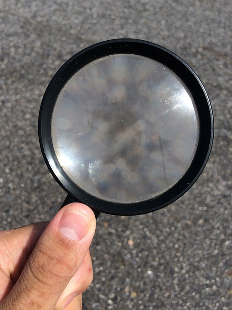 hand, magnifying glass, discover