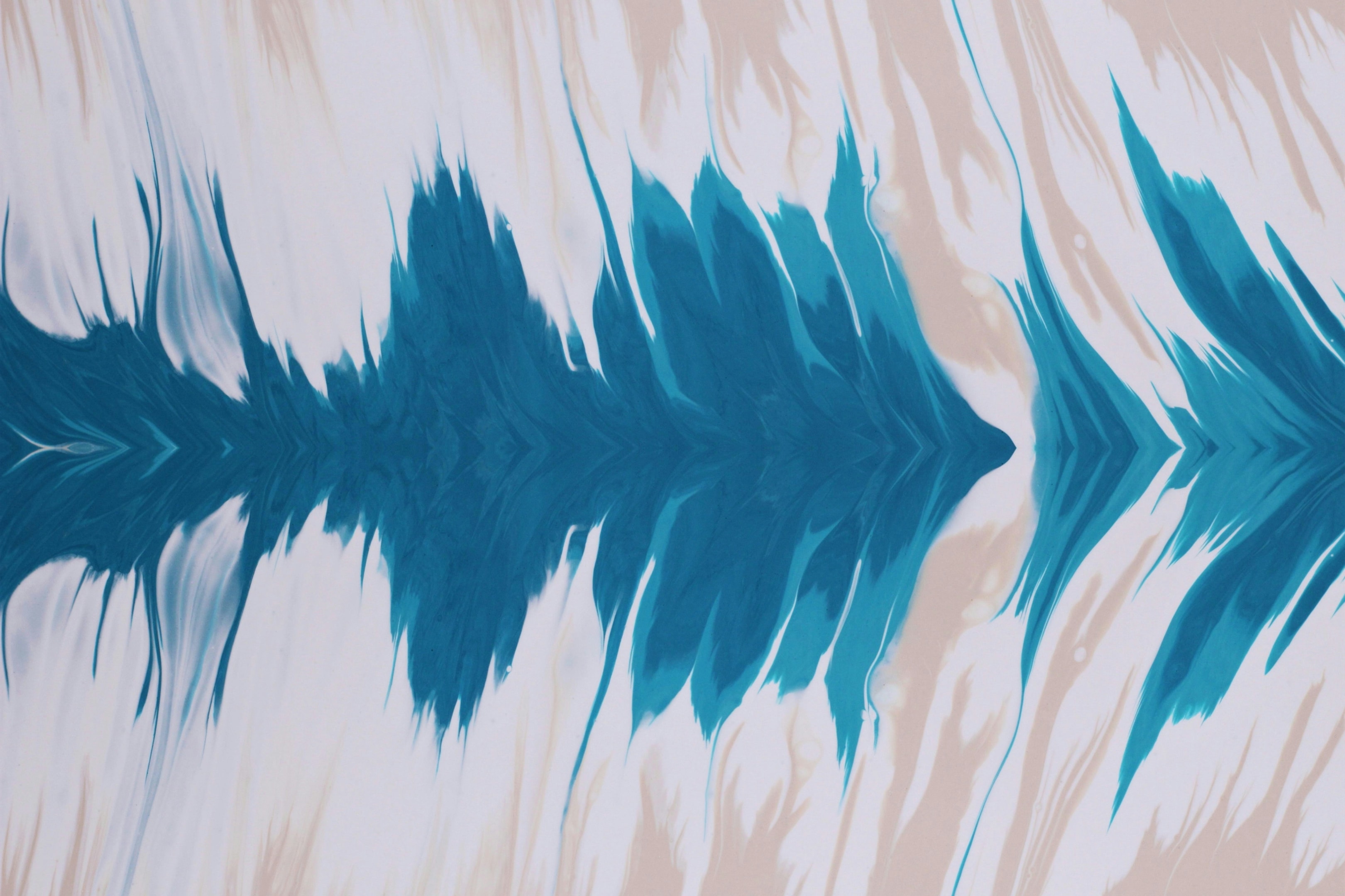 Sound waves, representing the idea of spoken word devices.