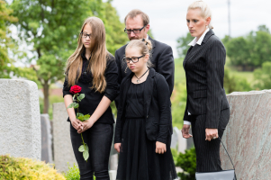 Who can sue for wrongful death?