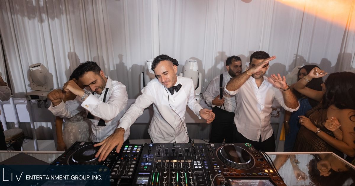 A Good DJ Has Strong People Skills 