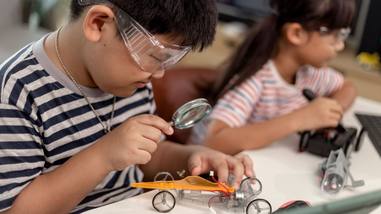 improved people critical thinking skills in hands on learning