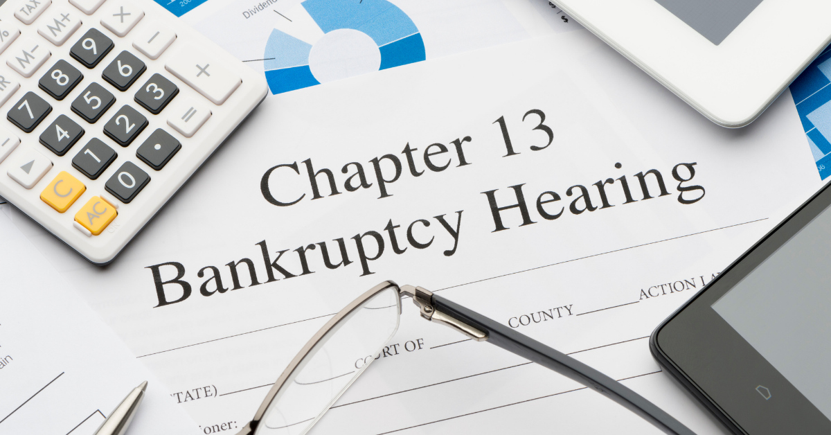 Image comparing Chapter 7 and Chapter 13 bankruptcy.