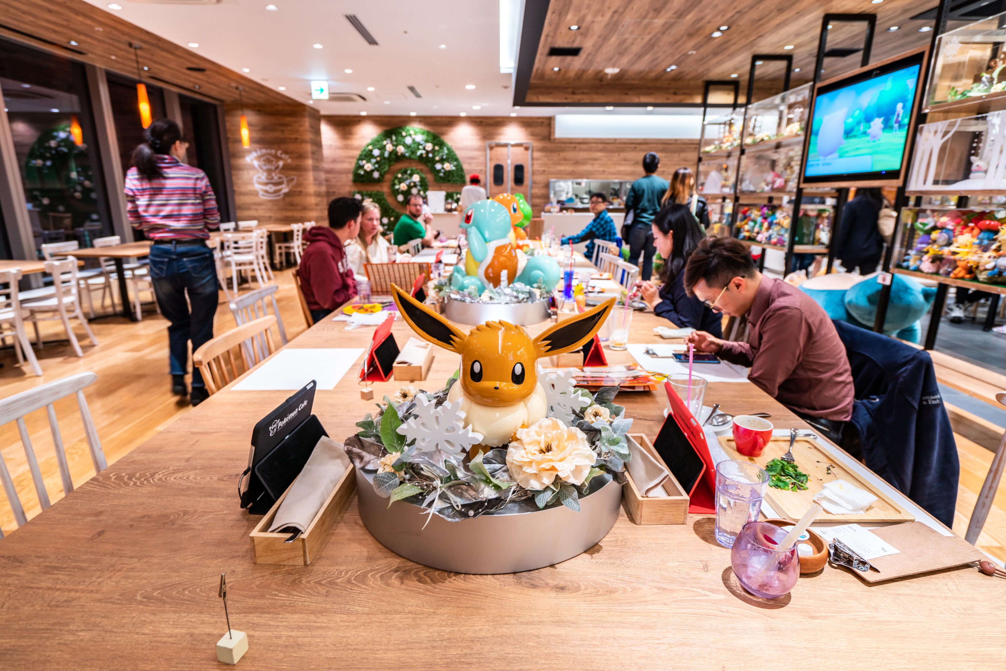 Pokémon Café Tokyo Eevee table decoration