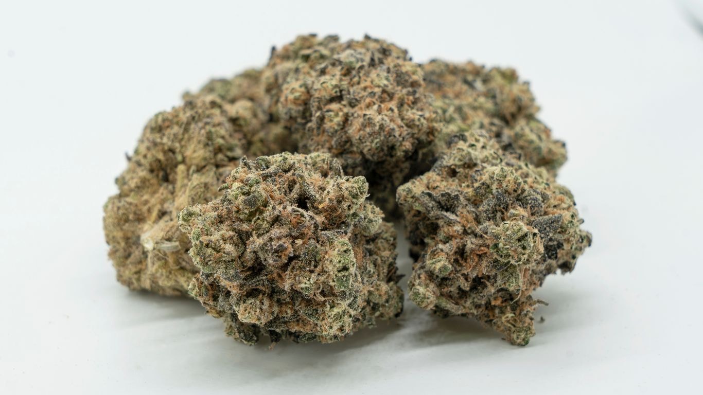 association between cannabis use - nutrition examination survey