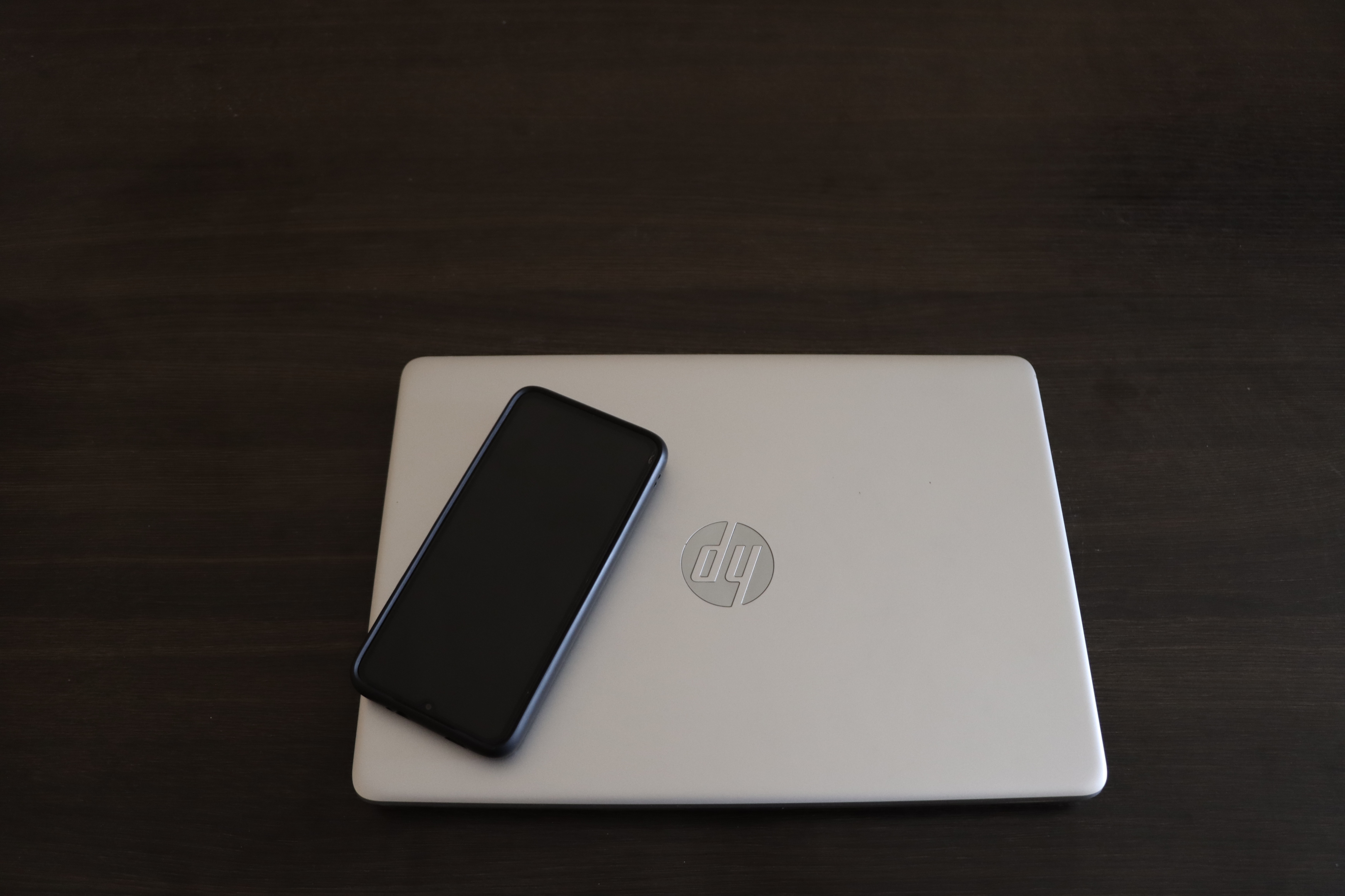 HP is a brand with a great portfolio of premium laptop models | Photo by Ahmed Lishane from Pexels