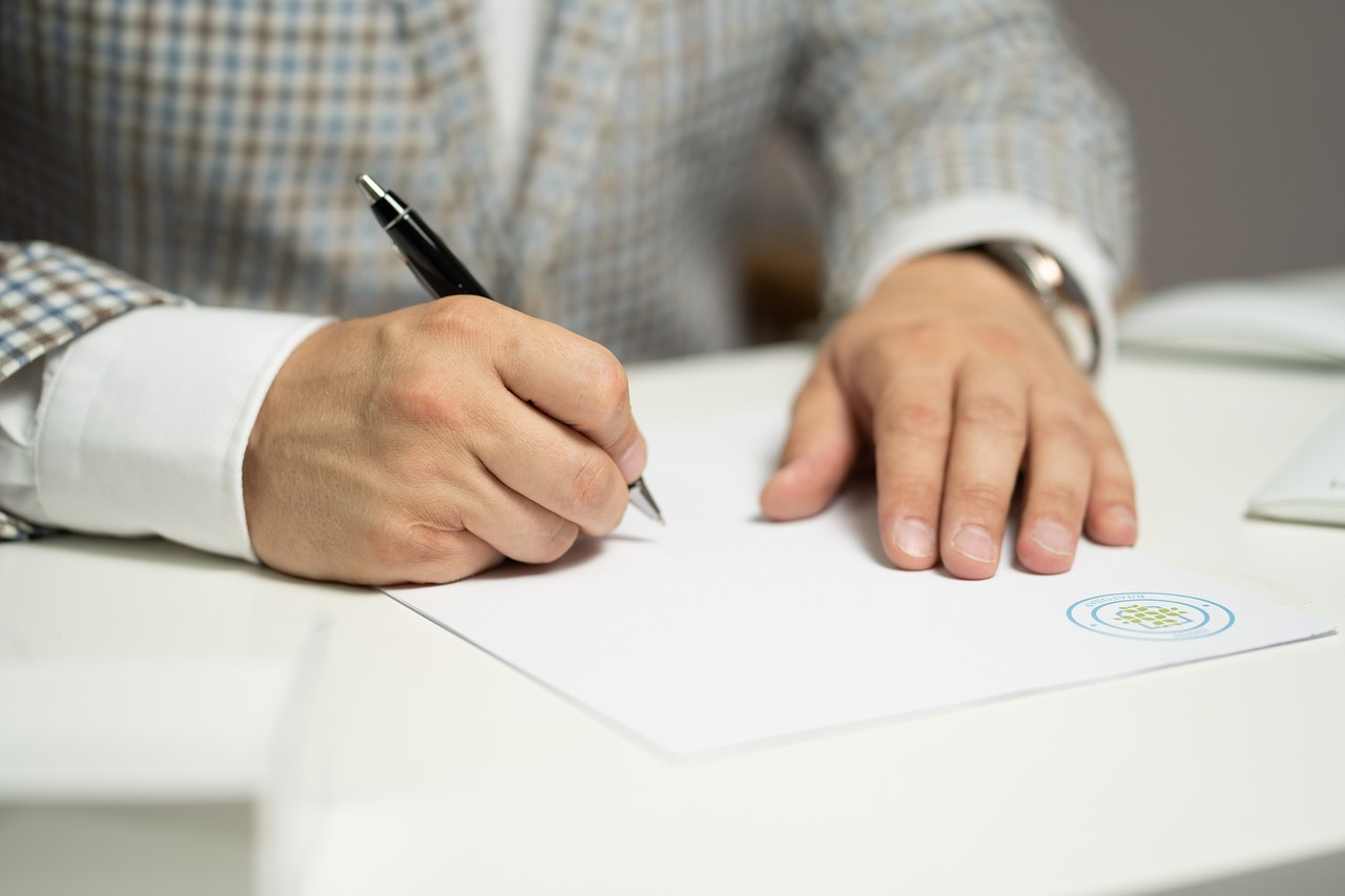 Dokument zawierający zakres obowiązków na danym stanowisku zawierający podpis pracodawcy i podpis pracownika może okazać się bardzo przydatny w kwestiach spornych
