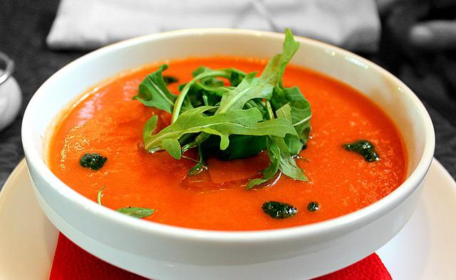 What To Eat With Tomato Soup?