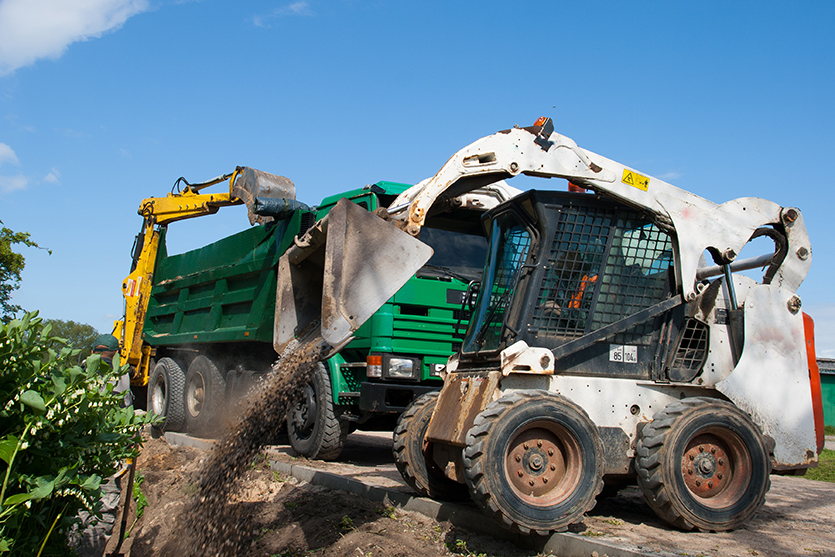 right skid steer or common skid steer