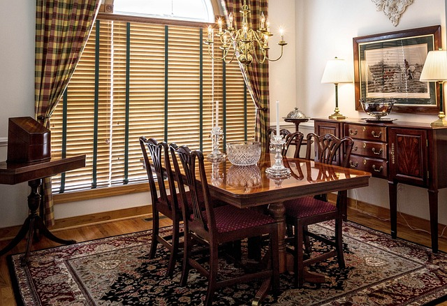 dining room, natural lighting