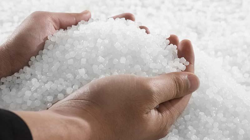 Raw Polyester Pellets