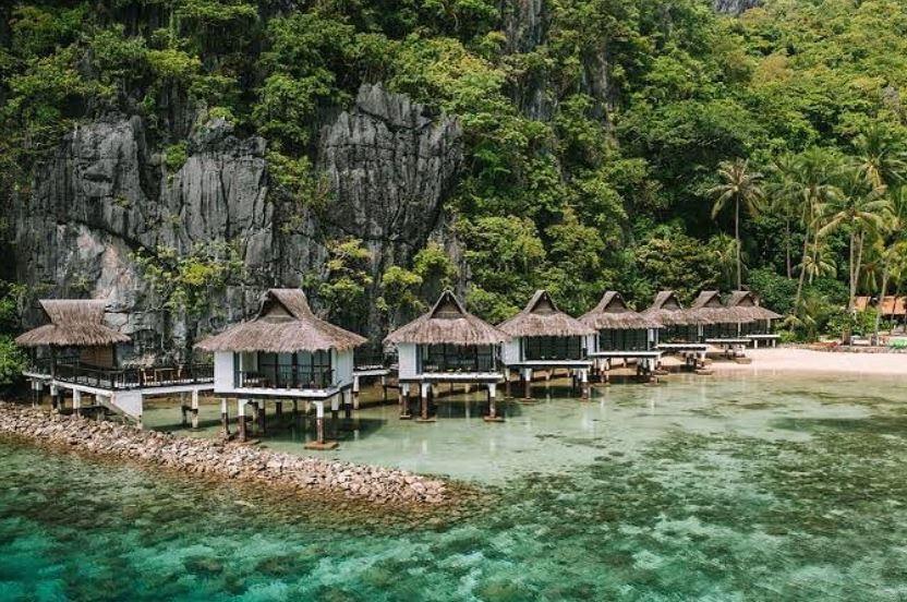 Philippines overwater bungalow 