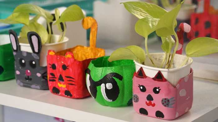 Crafts Products from recycled materials