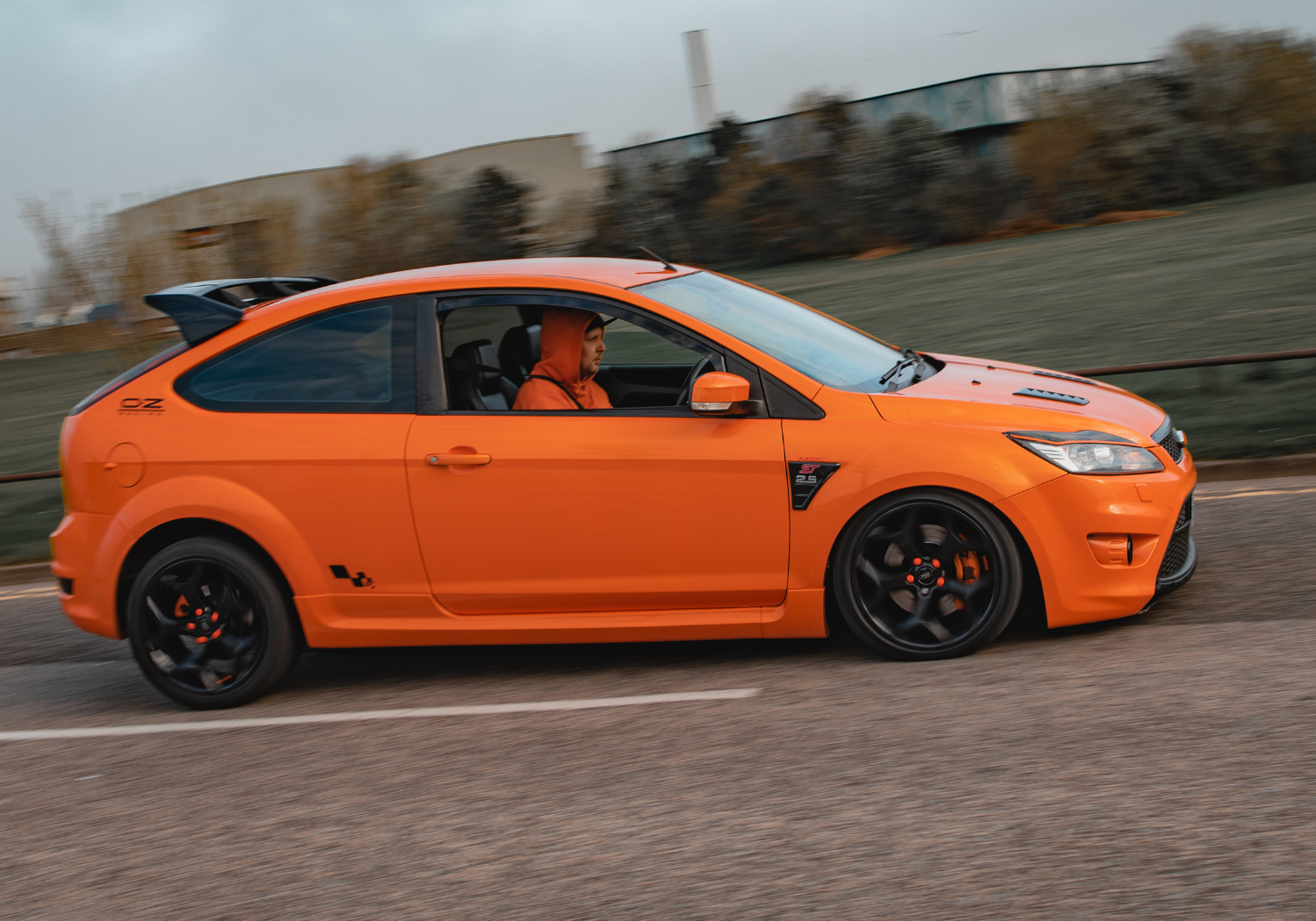 Voiture custom orange