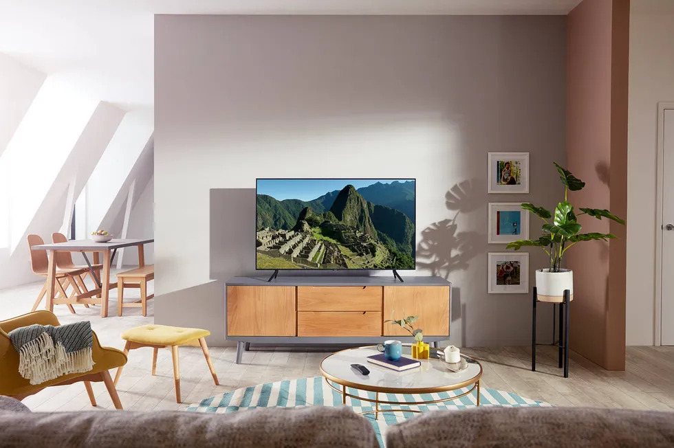 How Do You Choose The Best 65-Inch TV Under $1000?