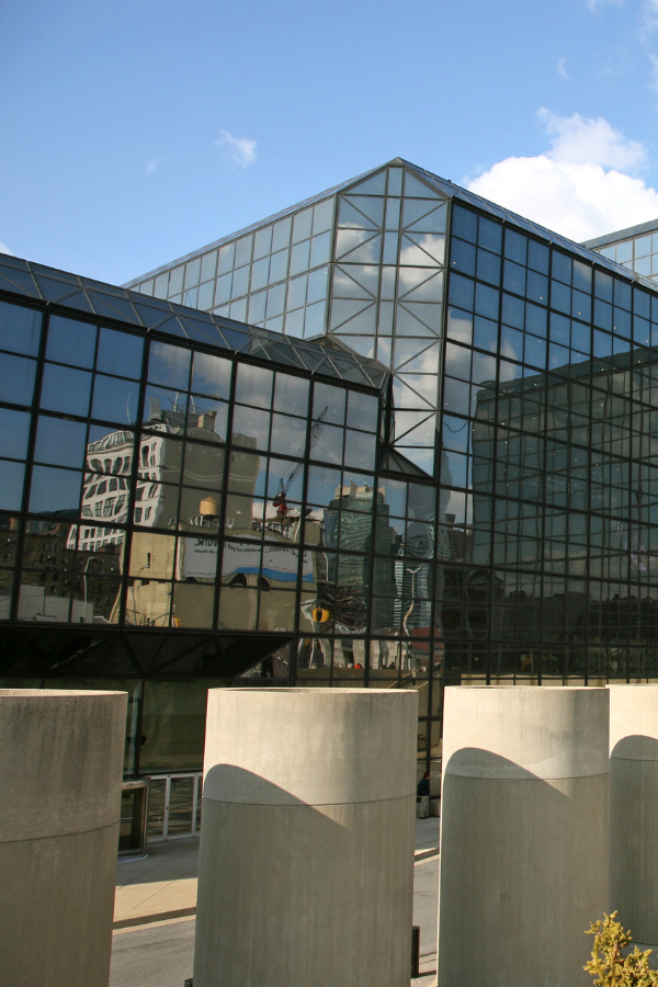 The Javits Convention Center, complete with museum stores, in NYC not Albany or New Jersey