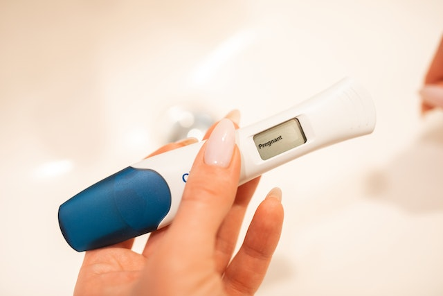 the best way on how to test pregnancy at home is through a testing kit