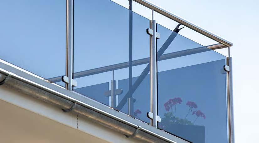 glass baldustrade posts