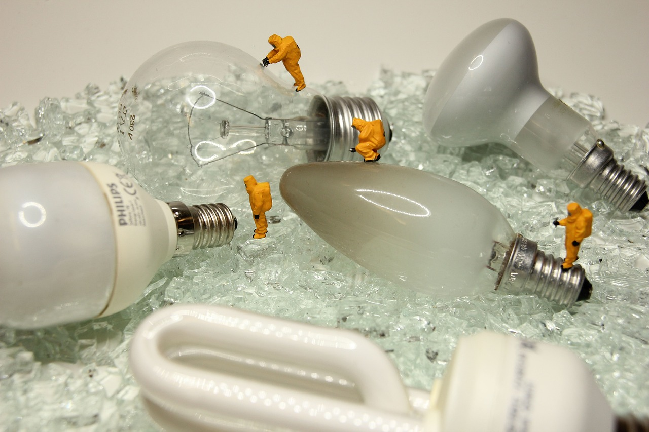 A picture of different types of light bulbs