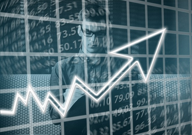 entrepreneur using free exchange rate api