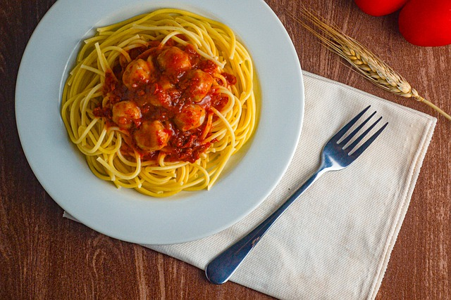 spaghetti, spaghetti and meatballs, pasta