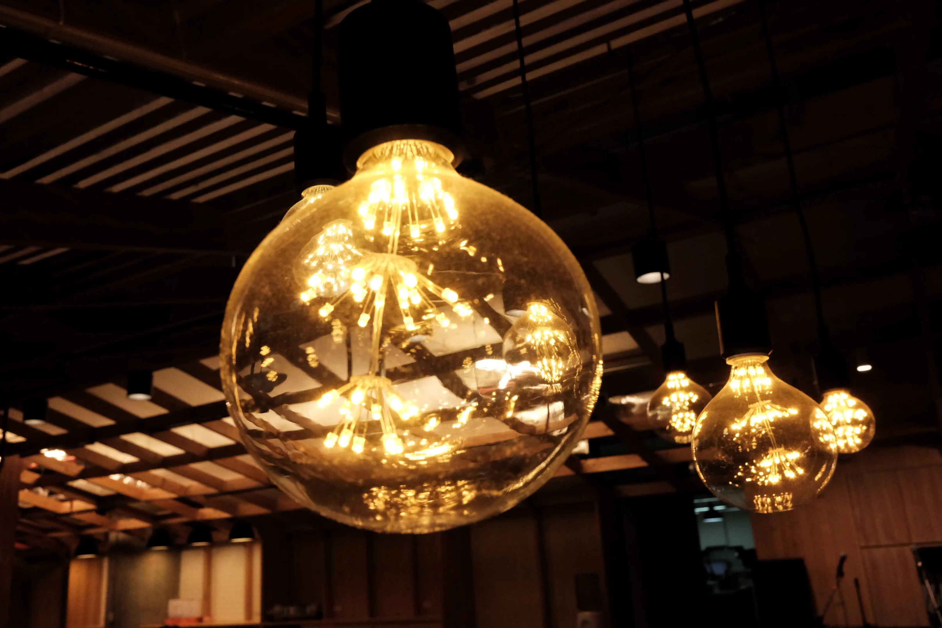led-lights-bulbs-lampdirect-e mailadres