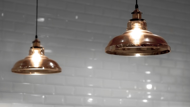  Bright BR LED light bulbs in pendants