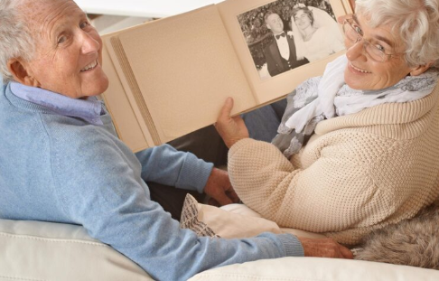 Why Personalized Gifts Matter for Grandparents