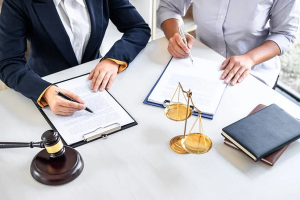 Benefits of hiring experienced criminal defense attorney