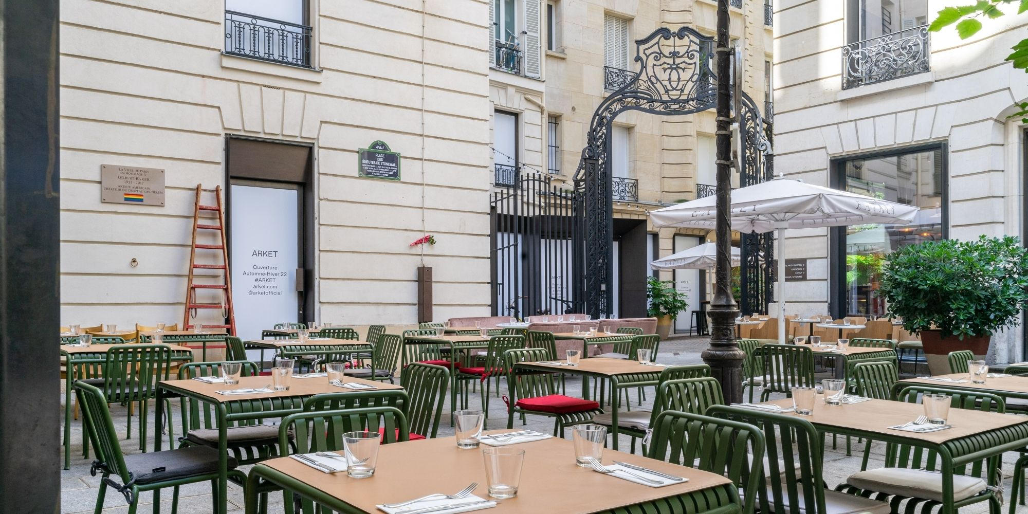 best brunch in paris with baked egg