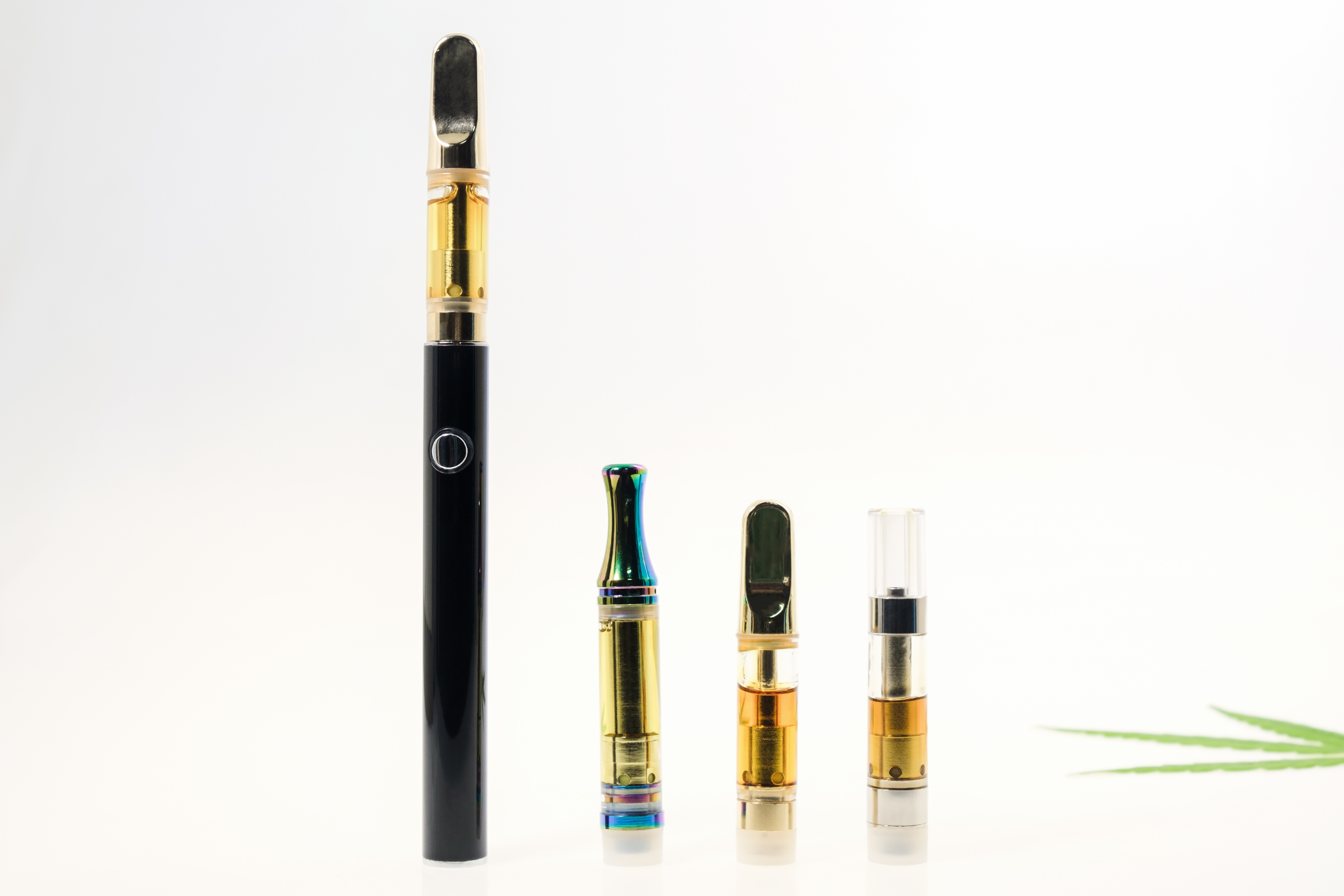 Guide to Vapes and Cartridges: What is a Vape Pen? And How to Use it?