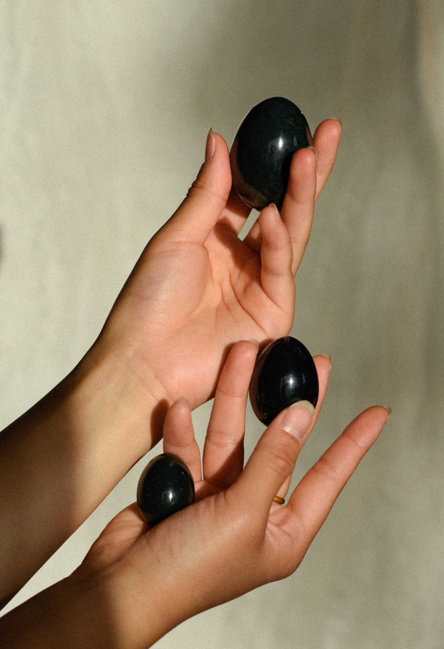 healing jade egg helps connect senses