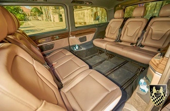 Mercedes Van als 8 Sitzer mieten