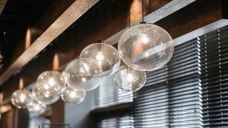 E14 and E27 light bulbs are commonly used in general lighting fixtures