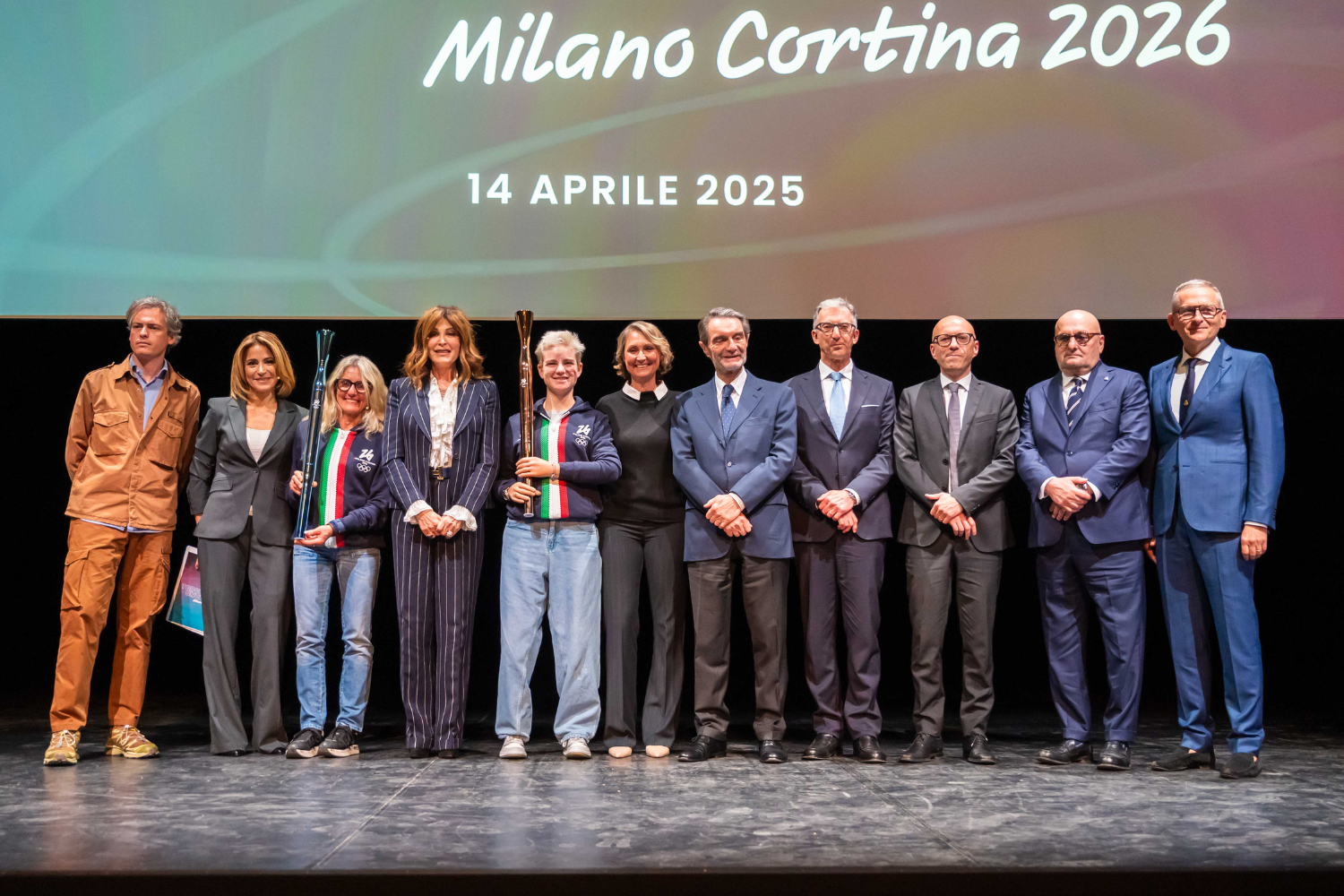 The Minister of Tourism Daniela Santanchè, the President of the Lombardy Region Attilio Fontana, the Public Residential Building Councillor of the Municipality of Milan Fabio Bottero, Engineer Giuseppe Ricci (Eni-Versalis), Andrea Cassi (Carlo Ratti Associati), champions Bebe Vio and Stefania Belmondo, Brand Identity and Look of the Games Director Raffaela Paniè, CEO of Cavagna Group Davide Cavagna. At the Milan Unveiling.