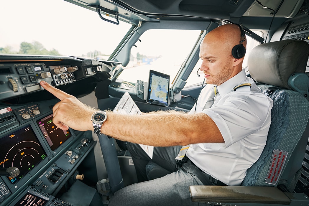 commercial pilot license flight hours