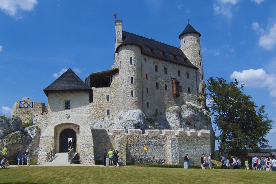 Zamek Bobolice na Szlaku Orlich Gniazd/ fot. Canva.com