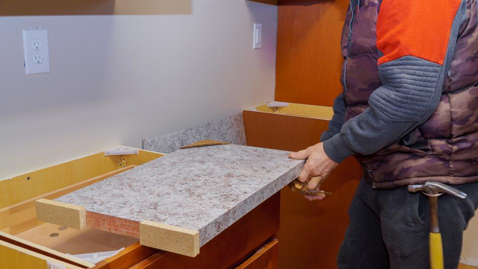 What are laminate countertops?