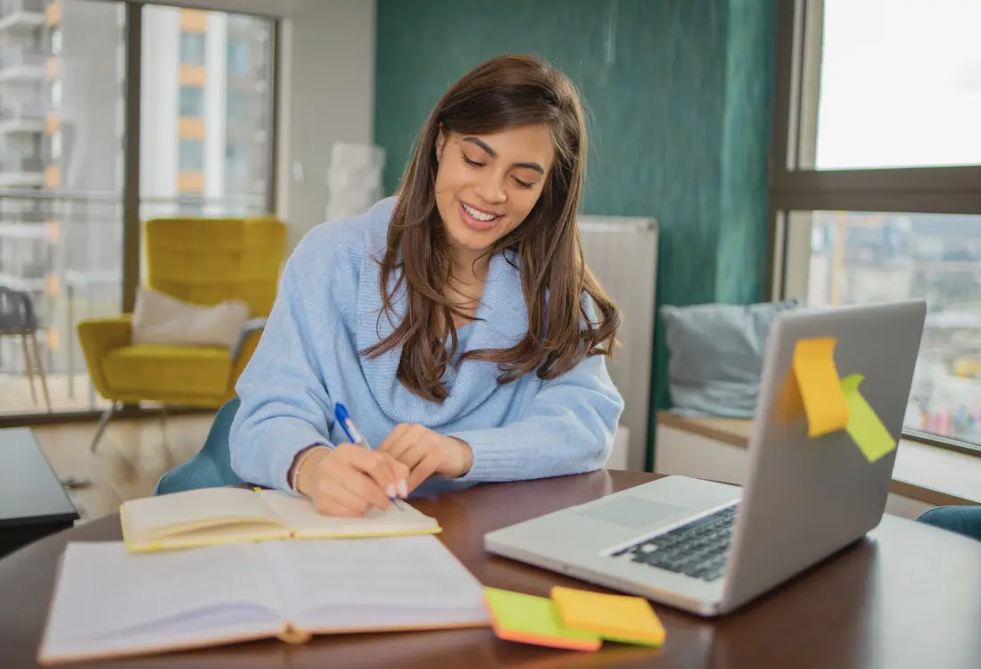 Toimivan etäjohtamisen avulla onnistutaan myös etäkoulutuksessa.