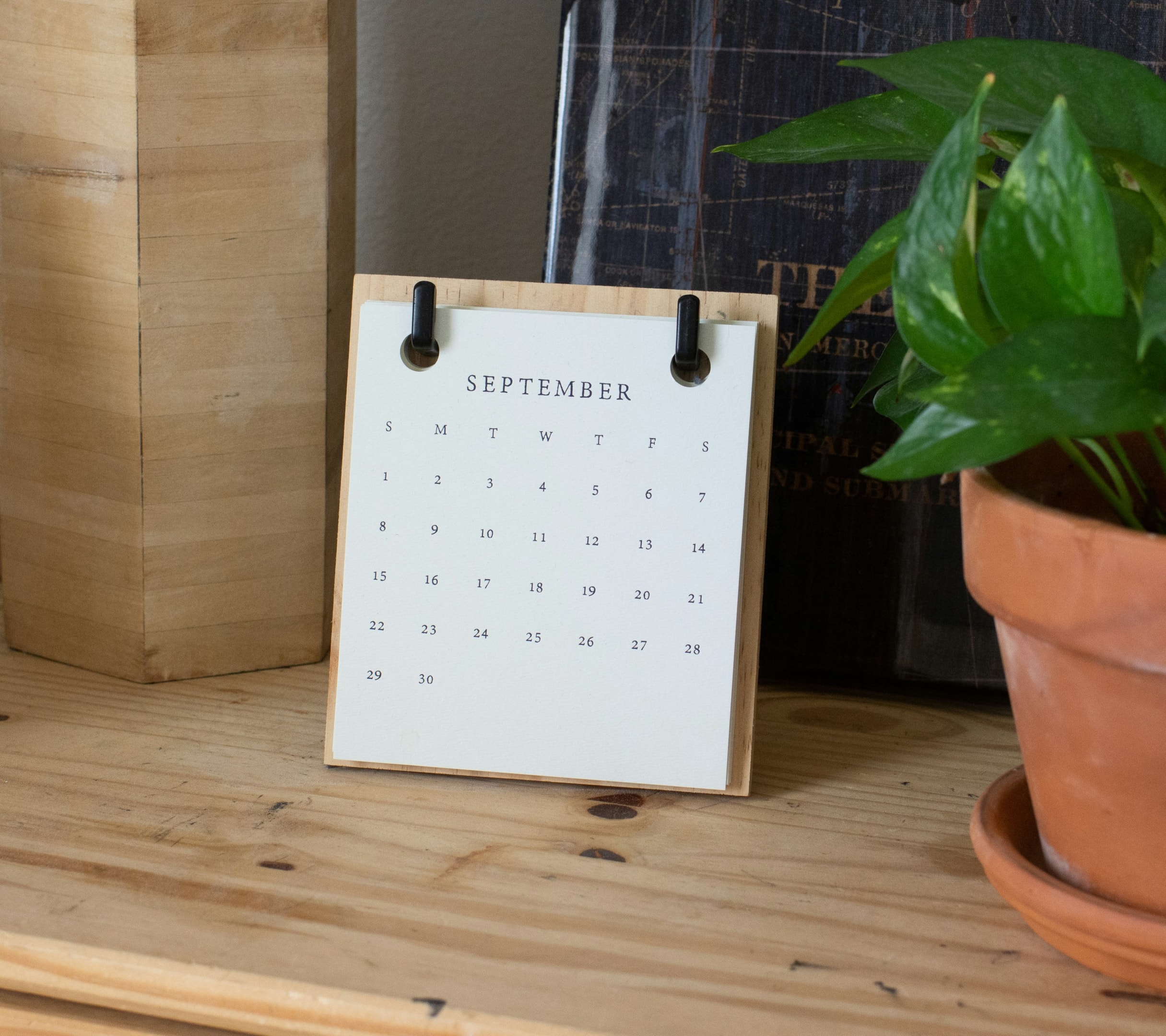 Calendar signifying timing for real estate investor's outreach campaign. 