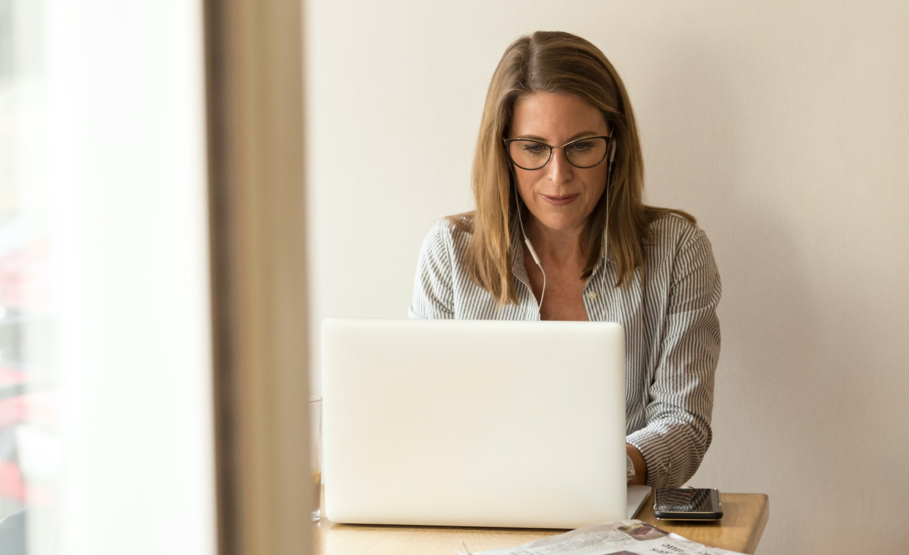 rabo-business-banking-vrouwelijke-online-boekhouder