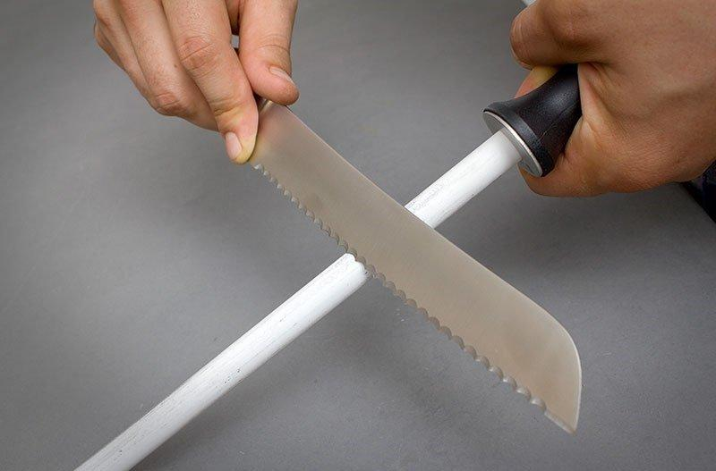 how to sharpen serrated knives, serrated knife sharpening