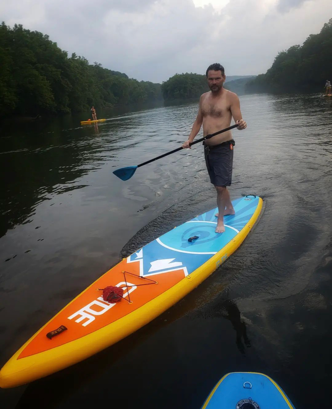 inflatable paddle board 