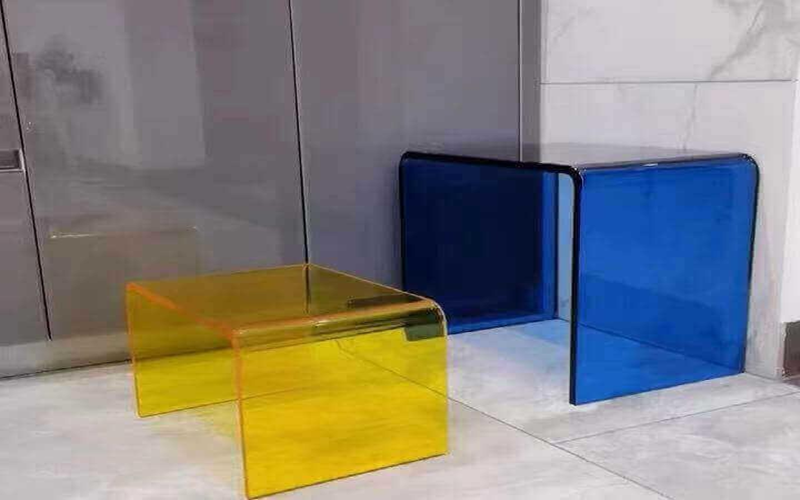 Common Applications Of Bent Acrylic Sheets